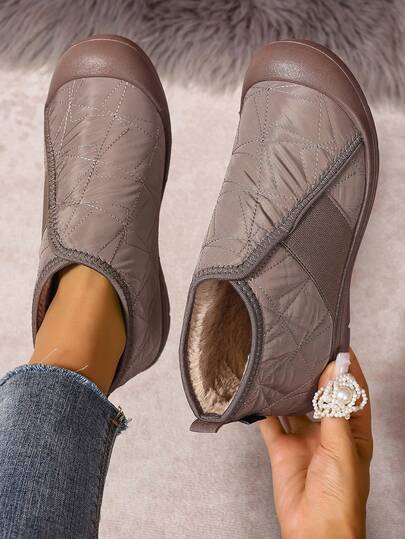 1 双时尚纯色钩环中筒雪地靴，女式防水防滑防寒户外雪地靴，尺码 35-44