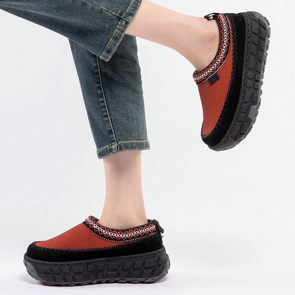 2024 New Multi-Color Tire Sole Snow Boots, Thick Bottom, Thermal Lining, Fashion Versatile Women Boots