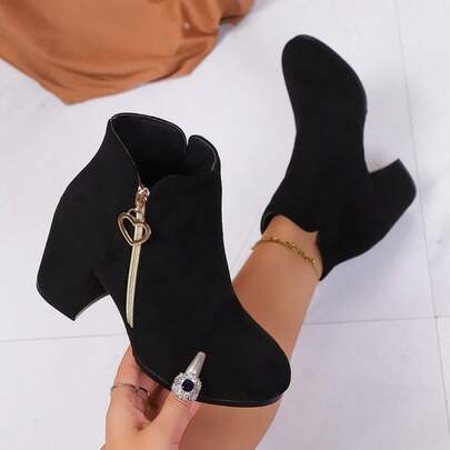 Women's Elegant Fashion Chunky Heel Textured Fabric Boots, Gold Heart Metal Zipper Closure, Pointed Toe Chunky Heel & Side Zipper Details - Black Winter Boots, European & American Style, Suitable For Casual To Formal Occasions, Office And Daily Wear - Comfortable & Durable Rubber Sole, Fabric Upper, Women's Zipper Solid Color Ankle Boots And Short Boots, Standard Size