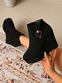 Women's Plus Size 35-43 Round Toe Platform Thick Bottom High Heel Boots, Fashion Side Zipper Ankle Boots. Plus Size Suede Ankle Boots For Autumn/Winter - Black - View 2