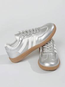 女式大码休闲平底软底防滑拼接户外运动鞋，轻便，适合春夏秋季