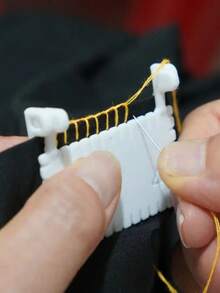 1/2 Pieces Clamp-On Sewing Tool - Durable Plastic Edge-Locked Knitting Tool, Detachable, Good Fixation Effect, Suitable For Beginners And The Elderly, Used For Garment Sewing, Fabric Repair, Clothing Maintenance, Manual Assistance For The Elderly, Precision Sewing Equipment, Durable Plastic Tool, DIY Hand Sewing Accessories, Ergonomic Design, Smooth Surface - Multicolor - View 5