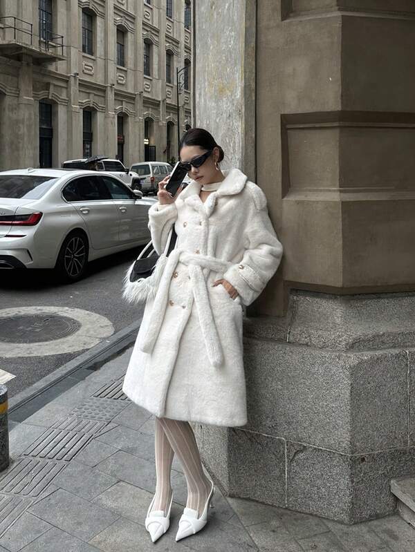 Luxuriöse Kunstfell Jacke für Damen, dicker und warmer Wintermantel mit Kragen, Doppelreiher Verschluss, Taillengürtel Design, geeignet für Alltag, Feste, Party Anlässe