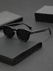 1 Pair Men's Retro Round Studded Fashion Glasses, Fashionable For Outdoor, Cycling, Beach, Party
