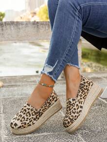 Sandalias de cuña tejidas a mano para mujer para exteriores, nuevos zapatos planos de estilo bohemio con plataforma y suela gruesa de moda