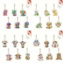 6 piezas Llaveros de arte de diamantes DIY, 4 patrones de animales de dibujos animados diferentes para elegir, piedras de colores brillantes asimétricos por ambos lados, efecto exquisito, colgante de mochila, decoración colgante de coche, juego de manualidades de mosaico, decoración de regalo de Navidad y cumpleaños