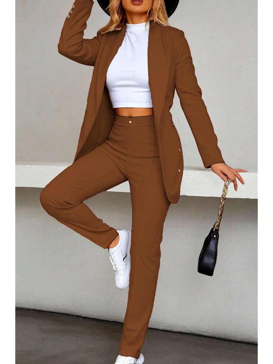 Elegante conjunto de traje azul de manga larga para mujer con cuello chal pantalones largos y detalles de botones - Marrón Chocolate - Ver 1