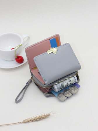 Fashionable Printed Material Tri-Fold Multi-Card Slot Chain Divider Multifunctional Compact Women Wallet For Women Money Wallet Mini Wallet Purse Wallet Small Wallet Cute Wallet Wristlet Wallet