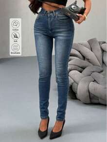 Women's Slim Fit Jeans With Pockets, Buttons & Zipper Closure - Blue - View 1