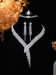 5pcs Luxury Crystal Geometric Necklace, Earrings, Bracelet, Ring Jewelry Set, Elegant Fashion Accessories Suitable For Women's Daily Commute, Campus Dating, Wedding Party, Valentine's Day Holiday