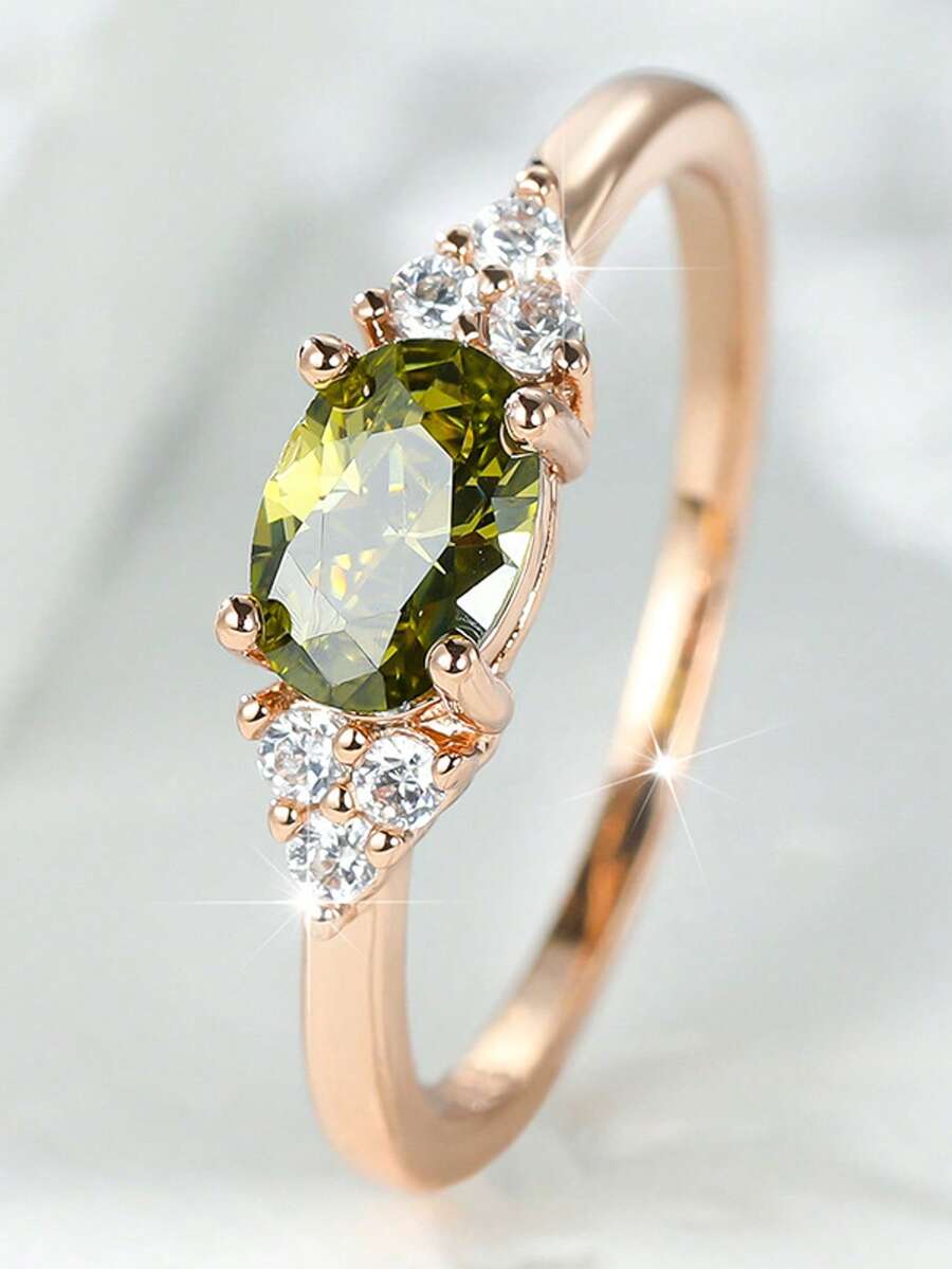 Un anillo de compromiso y boda lujoso y exquisito con una dama noble y brillante, con zirconia rosa dorada y púrpura, un regalo de cita