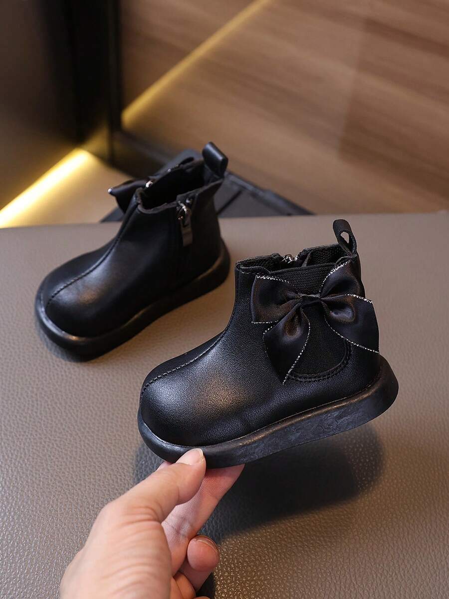 1 par de botas con decoración de lazo sencillo para niñas, zapatos para bebés y niños, botas de tobillo, botas de princesa de suela blanda de cuero, para otoño/invierno - Negro - Ver 1