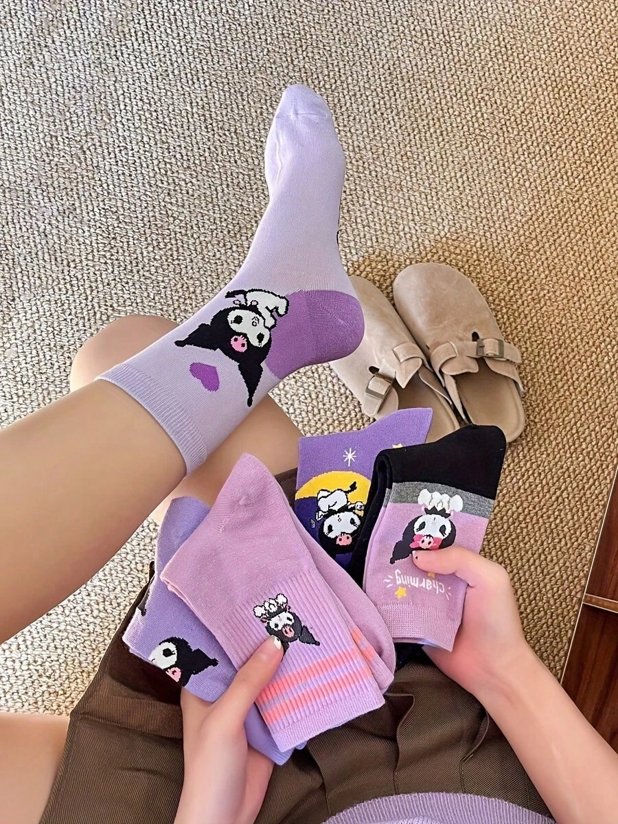 Sanrio 5 Pares de Meias Sanrio para Kuromi para Adolescentes, Macias e Confortáveis para Todas as Estações, Meias Quentes, Personagem Fofo Kuromi com Estrelas, Corações e Texto de Amor, Meias Anime Roxas e Rosas, Adequadas para Meias Longas de Meninas
