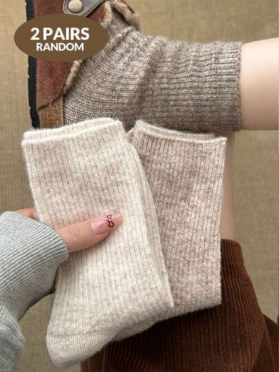 2 paia di calze invernali in pelliccia per donna, stile retrò, calze a mezza gamba con trecce alla moda, calze casual, spesse, morbide, soffici, calde e confortevoli, colori casuali, adatte per uso quotidiano e uscite