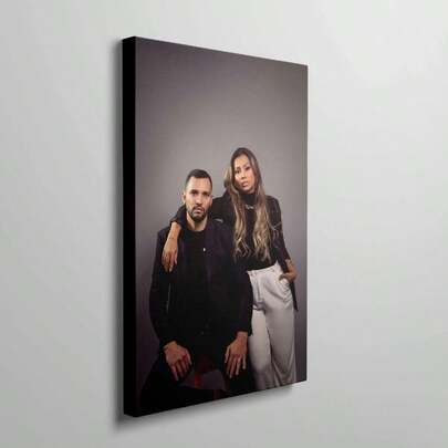 Customizable Wooden Frame Canvas Wall Art - Personalized Family Portraits & Action Photos, Prints, Suitable For Living Room, Bedroom Or Home Office Decor, Cozy Room Accents, Quality Framed Canvas Artwork