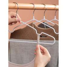 10pcs/20pcs/30pcs/100pcs Stainless Steel Plastic-Dipped Clothes Hangers, Traceless Anti-Shoulder Corner Thickened Clothes Drying Racks, Clothes Drying Racks With Shoulder Grooves, Durable And Space-Saving Clothes Hangers Suitable For Autumn Home Decoration, Bedroom Decoration, And Room Decoration.