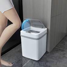 1 Stück Weiß Blau, 2 AA Batterien werden nicht mitgeliefert, Luxus Smart Automatik Heim Smart Switch Sensor Elektrischer Müllbehälter, Mülleimer mit Deckel abnehmbar für Haushalt, Wohnzimmer, Büro, Reinigungsbedarf. Kunststoff Mülleimer / Küchen Mülleimer / Büro Mülleimer / Bad Mülleimer. Weihnachts- & Halloween-Heimdekoration