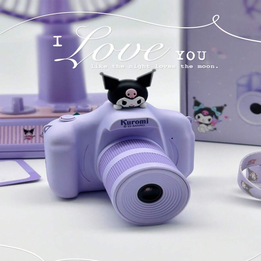 SANRIO 4000万像素数码相机，配备前后双高清摄像头，卡通造型，内置MP3播放器和游戏功能，支持1080P视频录制，支持TF卡（TF卡需另购），USB充电，电池续航4-5小时，适合作为礼品/收藏品，附赠挂绳