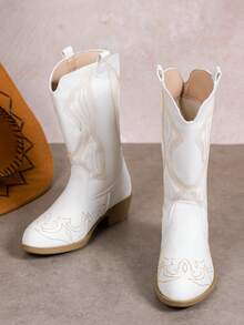 精美刺绣儿童秋冬靴，时尚休闲日常百搭学校派对儿童高跟靴