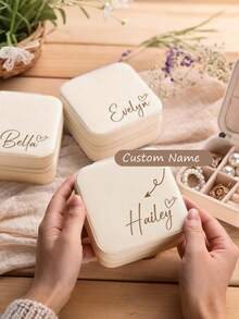 Personalized Name Heart-Shaped Jewelry Box - Customized Beige Travel Jewelry Storage Box, Zipper Closure, Fabric Lining, Perfect Bridesmaid Invitation Gift Or Couple's Memento, Elegant Design | Soft Lining, Wedding Gift, Jewelry Box