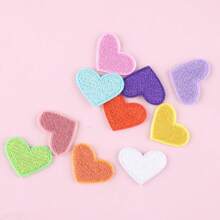 10 pièces Patchs en tissu brodés en forme de cœur, patchs décoratifs thermocollants pour vêtements, sacs, coques de téléphone, rideaux et DIY