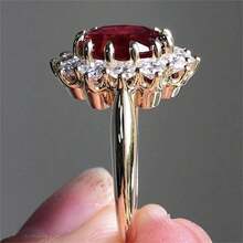 Anillo de Moda con Rhinestones Rojos - Dorado - Ver 4