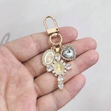 Elegant Virgin Mary Zirconia Cross Key Chain, Unisex Bag/Car Accessories Decorative Cross Pendant Christmas Gift Bag Charms Car Accessories Teacher Friend Sister Gift Ideas