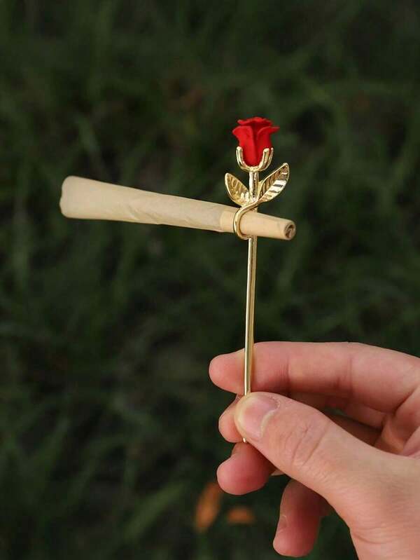 1pc Elegant Rose-Shaped Metal Cigarette Clip With Red Rose & Golden Leaves - Durable Metal Construction, Secure Cigarette Grip, Stylish Accessory For Cigarette Users