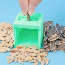 1/2 件卡通小牛形葵花籽剥壳器，懒散胡桃夹子手动剥皮器，家用种子剥皮工具 - 彩色 - 查看 1