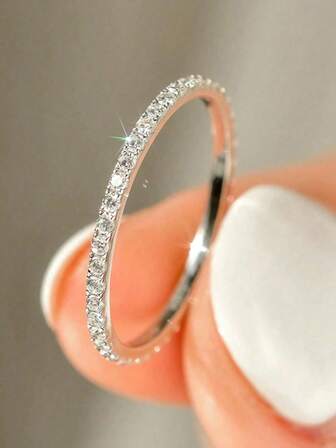 1 Anillo de plata de ley S925 con zirconia, versátil y de moda, disponible en múltiples tallas para mujer, joya ideal para regalos de vacaciones, propuestas y compromisos
