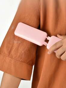 1pc Portable Fabric Lint Remover Brush, Household Clothes Defuzzer, Double-Sided Foldable Static Brush, Random Color - Multicolor - View 4