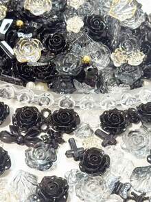 一袋70克冰透金边葡萄紫立体星空玫瑰混合蝴蝶结珍珠DIY手链手机壳项链饰品自制朋友礼物穿孔多功能饰品装饰道具可做相框装饰打造明星卡牌道具摆件 - 彩色 - 查看 14