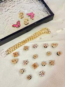 22 szt. DIY Buty ogrodowe, złoty aluminiowy łańcuszek, różowe kryształki, motyl, kwiat, odpinane ozdobne guziki, odpowiednie do obuwia plażowego, butów z wycięciami, prezentów świątecznych, na każdą porę roku