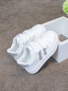 1 Pair Kids Versatile Breathable White Sneakers With Embroidered Bow, Chinese Knot Decor, Fashion Casual Flat Shoes For Girls And Boys