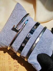 3 قطع مجموعة أساور من الفولاذ المقاوم للصدأ المطلي بالذهب عيار 18 قيراط بتصميم قلب، مع 21 سم سوار من الخرز الزجاجي على شكل قلب، مجموعة مجوهرات أساور أنيقة للنساء، مناسبة للارتداء اليومي والهدايا