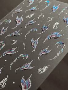 1 件极光蝴蝶美甲贴纸，全息 3D 浮雕蝴蝶装饰设计，自粘指甲贴花，可重复使用指甲贴纸，适合女性和女孩 DIY 美甲，节日礼物 - 淺藍色 - 查看 6