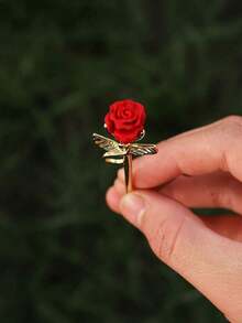 1pc Elegant Rose-Shaped Metal Cigarette Clip With Red Rose & Golden Leaves - Durable Metal Construction, Secure Cigarette Grip, Stylish Accessory For Cigarette Users