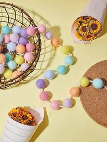 1 pièce Guirlande de boules en feutre tricotées, décoration suspendue pré-enfilée, bannière de pompons pour chambre d'enfant et chambre de fille, décoration murale pour fête de Noël et Nouvel An, toile de fond photo, cadeau pour la Saint-Valentin et anniversaire