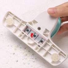 三孔打孔机、活页打孔机、笔记本日记本剪贴簿打孔机、办公用品、学校用品、文具