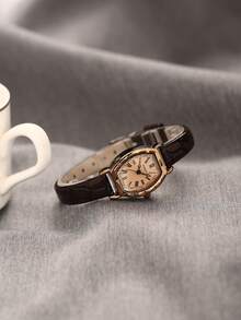 1pc Women's Minimalist Vintage Roman Numeral Leather Belt Watch, Suitable For Daily Decoration