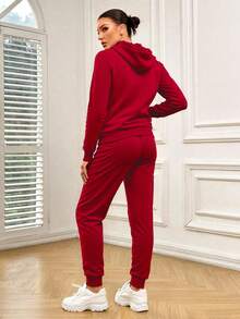 Conjunto casual 2 piezas con sudadera, gorro, cordones y pantalón con bolsillos - Rojo - Ver 2
