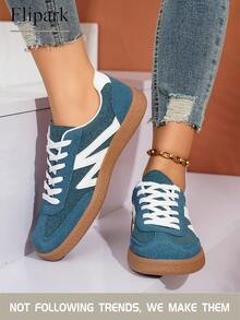 Flipark 1 Pair Vintage Style Comfortable Women's Casual Shoes, Lace-Up Blue & White Suede Patchwork Low-Top Sneakers For Daily Wear