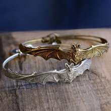 Halloween Ladies Bat Bracelet Fashion Creative Punk Dark Vampire Bat Wristband For Men Women Party Accessory Gift - Silvery - View 6