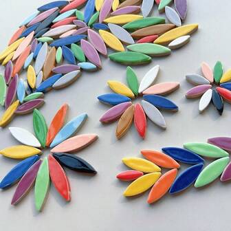 100g/3.53 Ounce Pack Of Mixed Willow Leaf Shaped Mosaic Ceramic Tiles, With Willow Leaf Petal Mosaic Tiles Of Different Sizes, Suitable For Mosaic Making, Coasters, Wall Art, Gardens, And Various Home Decorations. It Is An Ideal Choice For DIY Mosaic Creative Projects And DIY Craft Materials