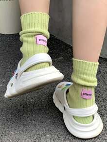 6 双女士秋冬中筒袜，日式简约粉色标签厚针织百搭休闲袜