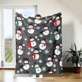 1pc - Christmas Snowman Blanket With Gray Base - The Blanket Adopts Digital Printing With Cute Snowman Patterns Decorated With Christmas Elements (Such As Scarves, Hats, Etc.) And Snowflakes. It Is Filled With A Strong Christmas Atmosphere As A Whole, Conveying The Joy And Warmth Of Winter Christmas. It Is Light And Soft, Suitable For All Seasons
