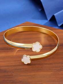 1pc Minimalist Metal Smooth 5-Petal Flower Open Bangle Bracelet, Unique Clover Design For Girls - White - View 2