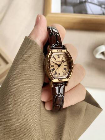 1pc Women's Minimalist Vintage Roman Numeral Leather Belt Watch, Suitable For Daily Decoration