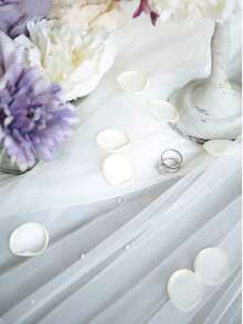 50pcs/100pcs/200pcs/300pcs/500pcs/1000pcs Artificial Rose Petals, Ivory White Silk Rose Petals For Wedding Flower Girl Baskets, Aisle Scattered Flowers, Birthday Decoration, Table Centerpieces, Engagement Party Confetti, Bridal Shower, Romantic Night Decorations - Ivory - View 3