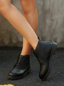 女士经典简约圆头系带粗跟踝靴，复古英伦风，黑色PU材质，休闲百搭防滑平底踝靴，秋冬新款 - 黑色 - 查看 6